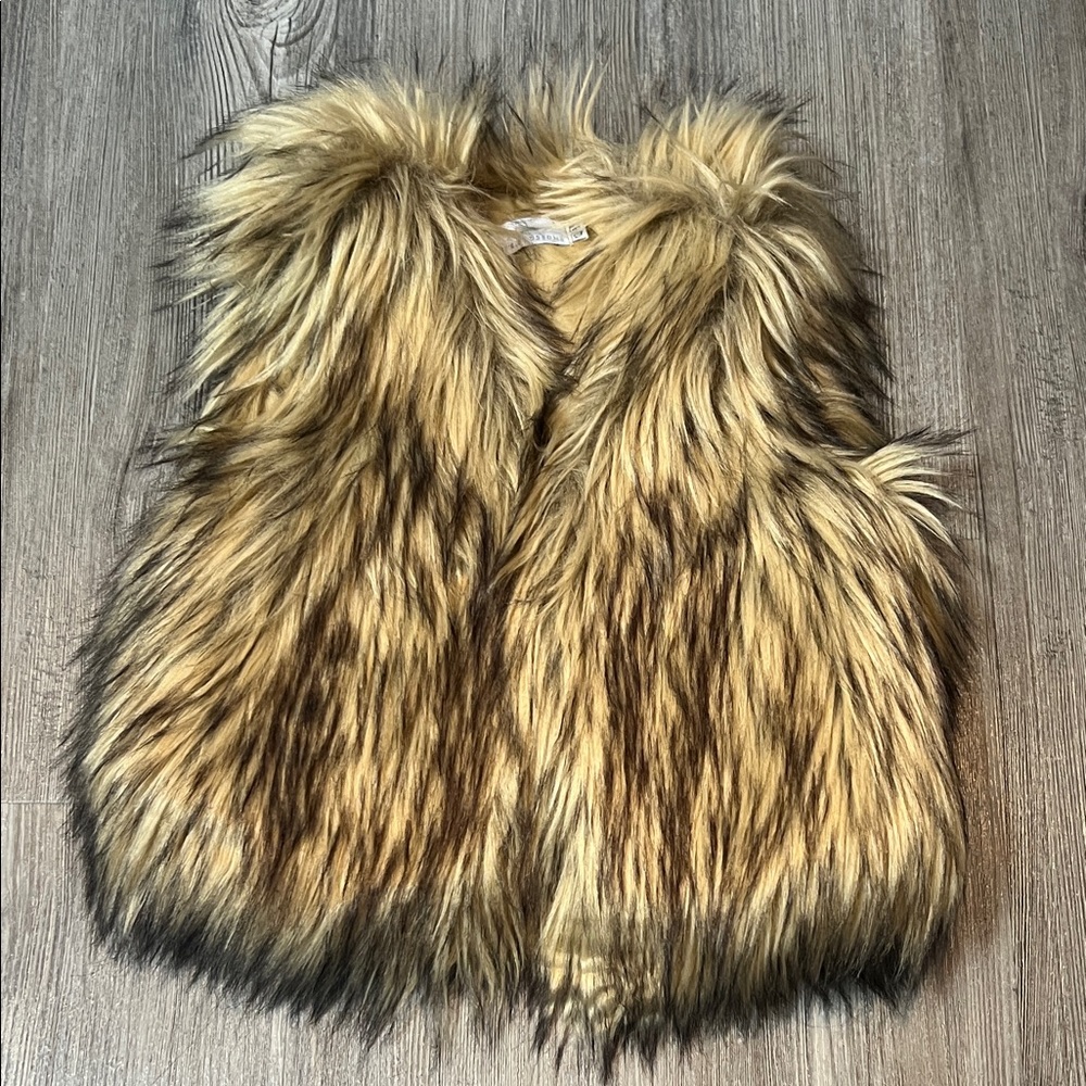 Stylish Faux Fur Kids Vest - Brown